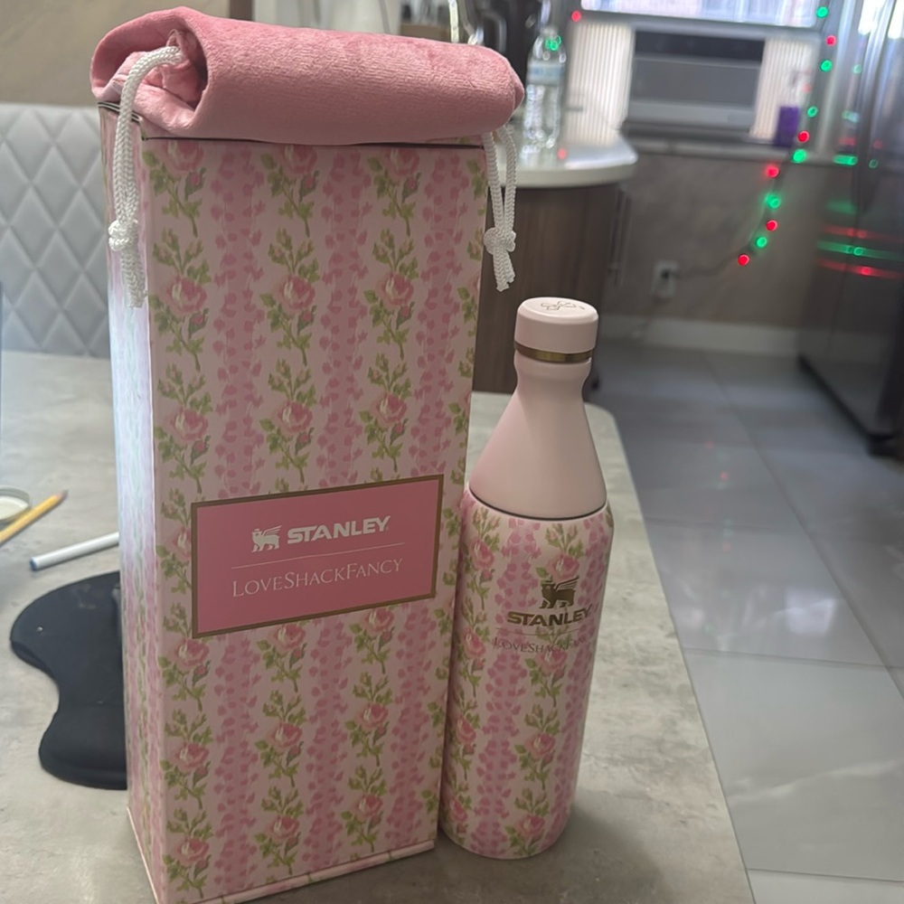 Stanley x LoveShackFancy 20oz